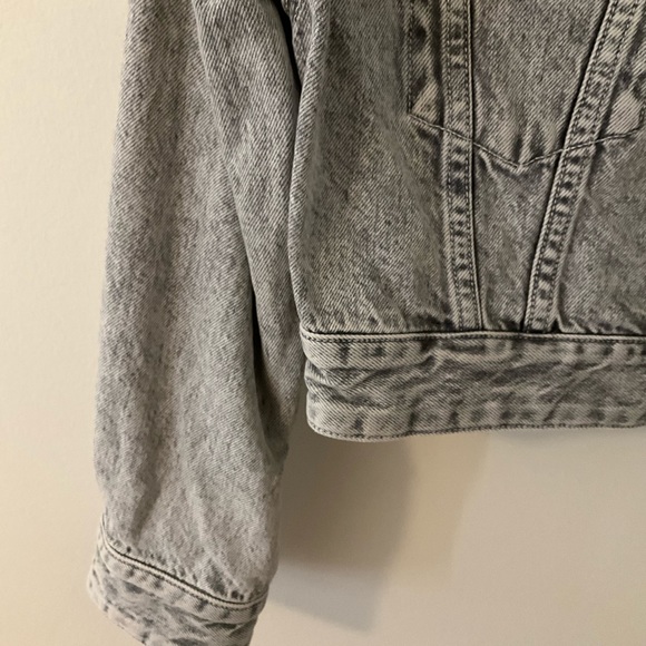 RAG & BONE
Cropped Denim Trucker Jacket - Picture 12 of 14